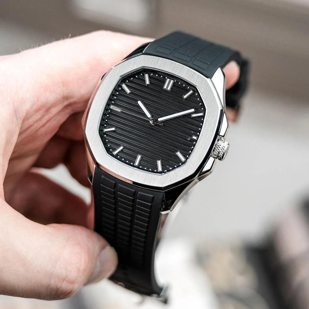 Men's Water Resistant Quartz Watch - 1 Pc with Textured Rubber Strap